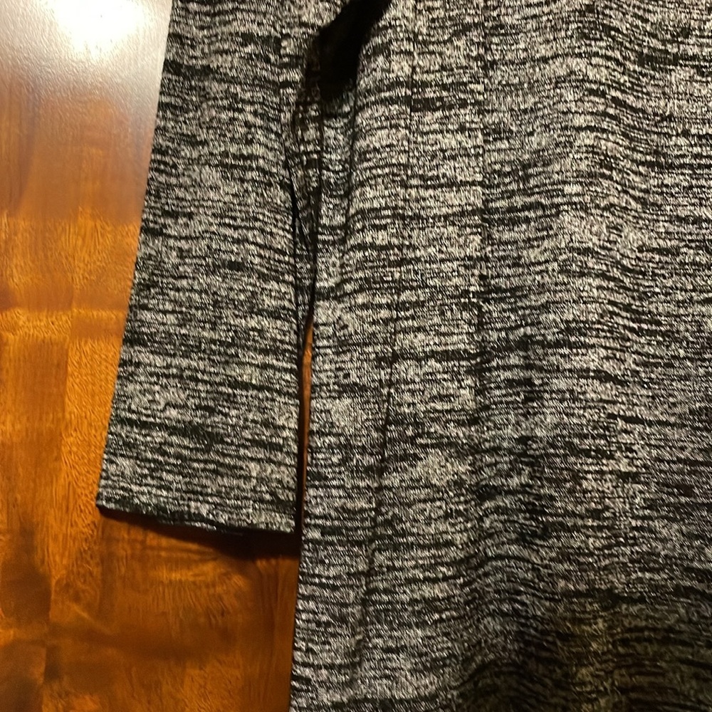 Apt 9 Women's L Black Gray Marled Long Sleeve Top Floral Pocket Stretch Casual - Picture 10 of 15